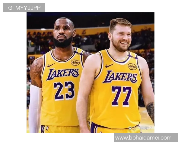 湖人火箭季后赛第三场激战回顾与精彩瞬间分析